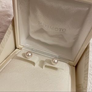 Mikimoto Pearl Stud Earrings in 18K Yellow Gold